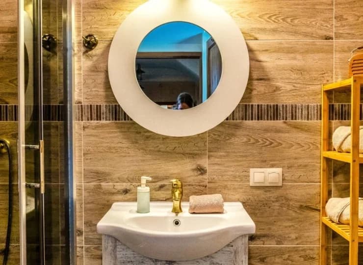 Przytulna łazienka Apartamentu Premium z tarasem i kuchnią