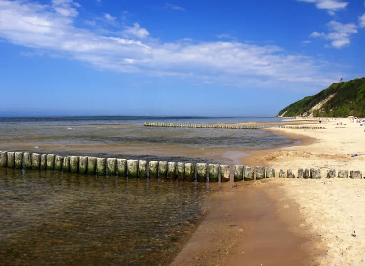 Obiekt mieści się 50 m od plaży i 100 m od zejścia na plażę