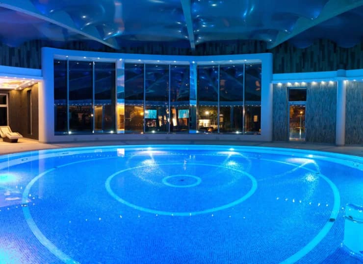 Hotel posiada cenioną strefę SPA i jest laureatem wielu prestiżowych nagród