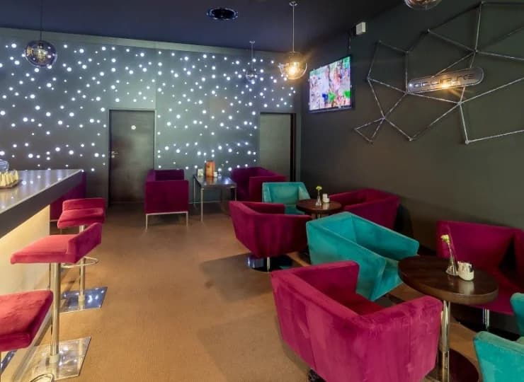 Lobby Bar Eclipse zaprasza na przepyszną kawę, przekąskę i kolorowe drinki