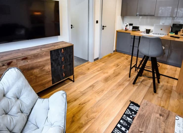 W każdym apartamencie jest wyposażony aneks kuchenny