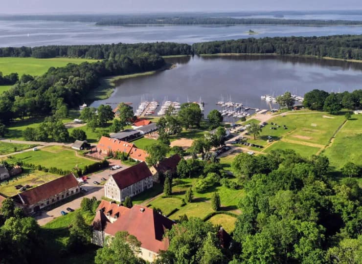 Port Nowy Sztynort to wyjątkowe miejsce w sercu Mazur