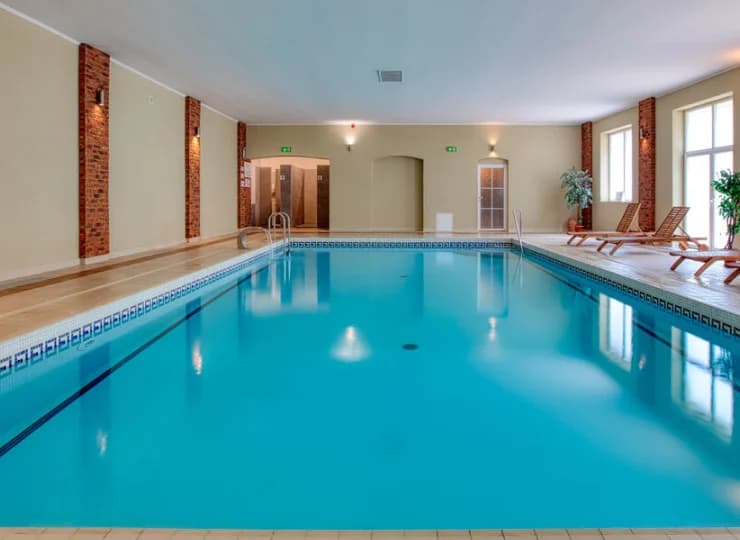 Hotelowa strefa wellness obejmuje m.in. basen wewnętrzny