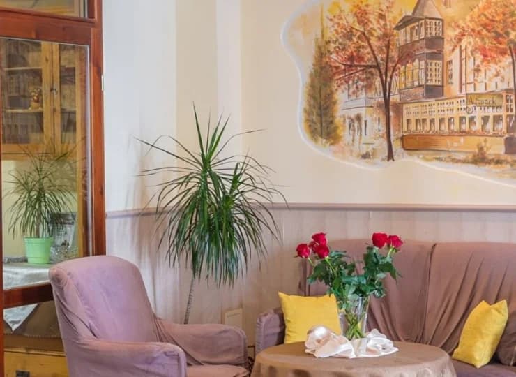 Hotel posiada grotę solną i saunę