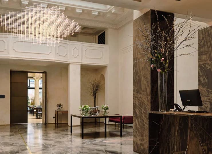Wnętrza hotelu zostały całkowicie odnowione w 2023 roku