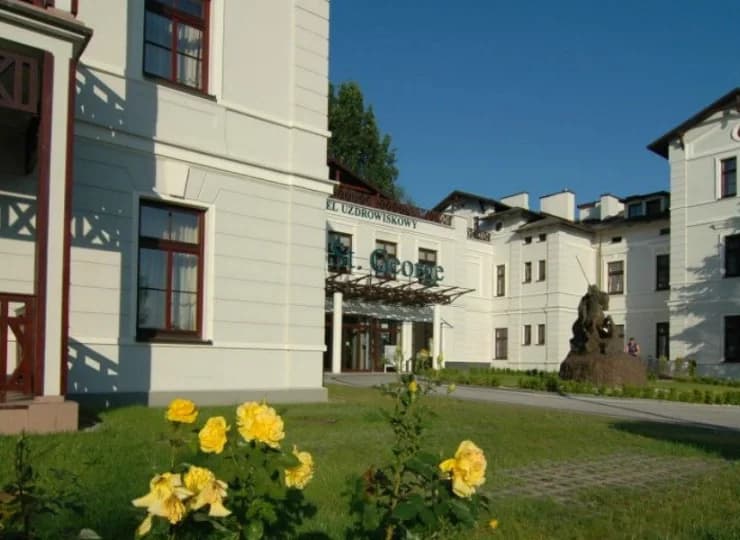 Hotel jest położony w Ciechocinku, w części uzdrowiskowej A