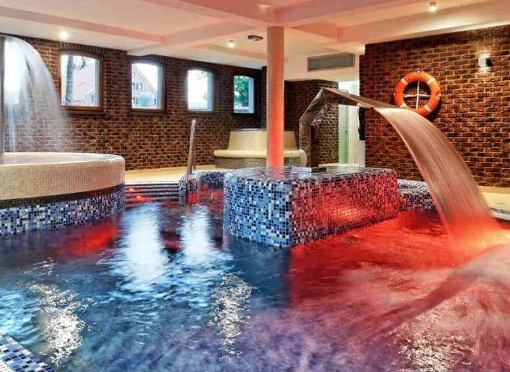 W pałacowych podziemiach urządzono SPA i strefę wellness z basenem