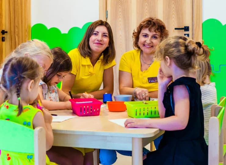 Każdego dnia możecie skorzystać aż z 11 godzin opieki nad dziećmi!