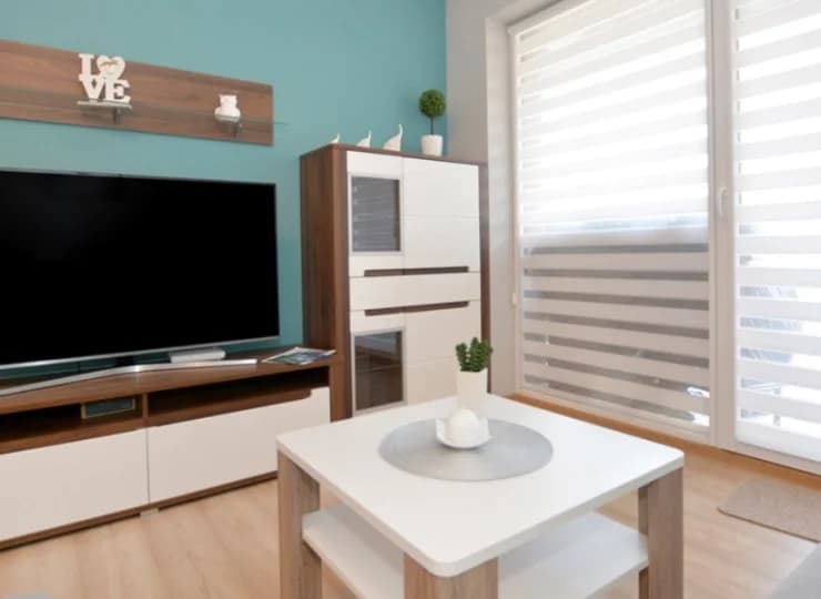 W apartamentach dominują jasne i stonowane kolory