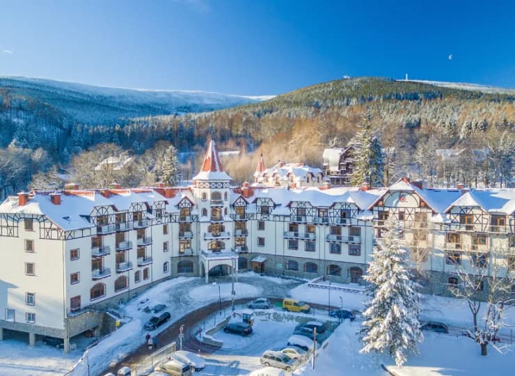 Hotel Buczyński jest położony w malowniczej miejscowości Świeradów-Zdrój