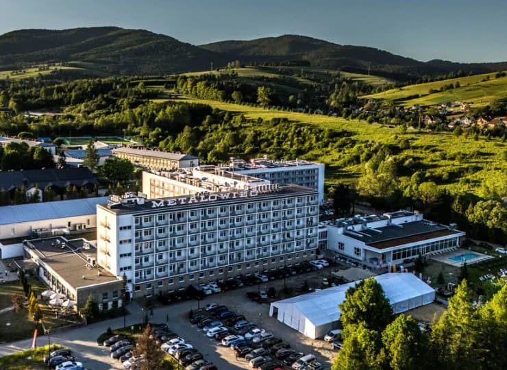 To nowoczesny hotel otwarty w 2026 roku w historycznym miejscu