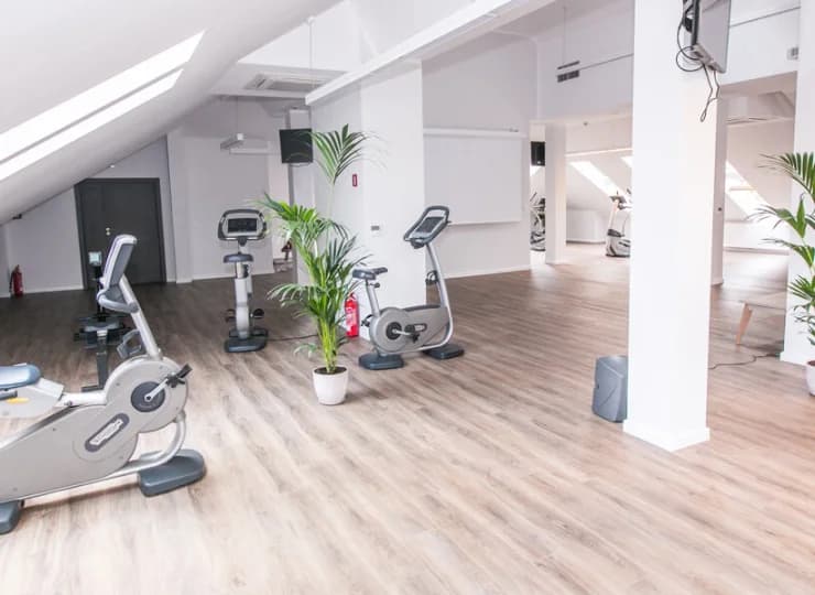 To przestrzeń przyjazna ćwiczeniom fizycznym i rehabilitacyjnym
