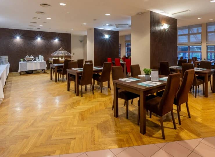 Hotelowa restauracja U Wodnika oferuje specjały regionu bieszczadzkiego