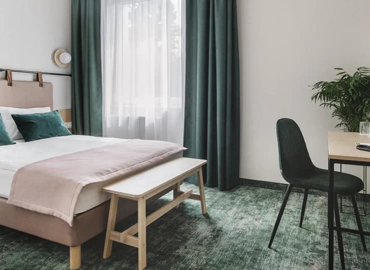Ekonomiczne pokoje 2-osobowe zapewniają możliwość niedrogiego noclegu