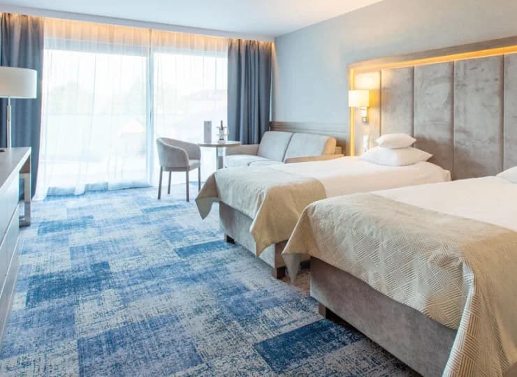 Pokoje superior 5* wyróżniają panoramiczne okna oraz duże przeszklone balkony