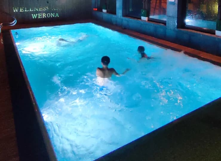 To hotel z basenem w Dusznikach-Zdroju