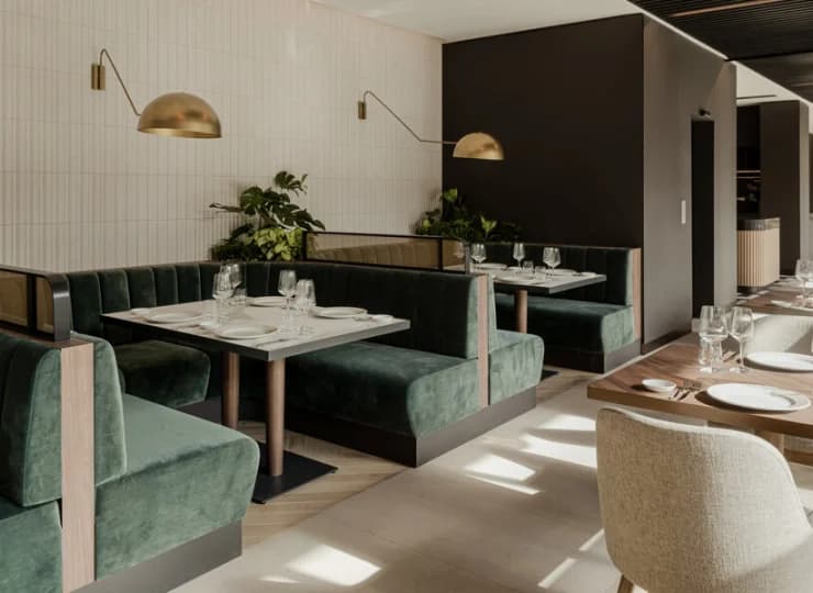 Hotelowe restauracje i bary oferują to, co najlepsze w nadmorskim stylu życia