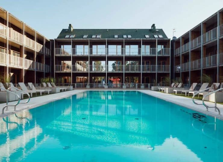 VacationClub Resort Dźwirzyno zaprasza na basen i do komfortowych wnętrz