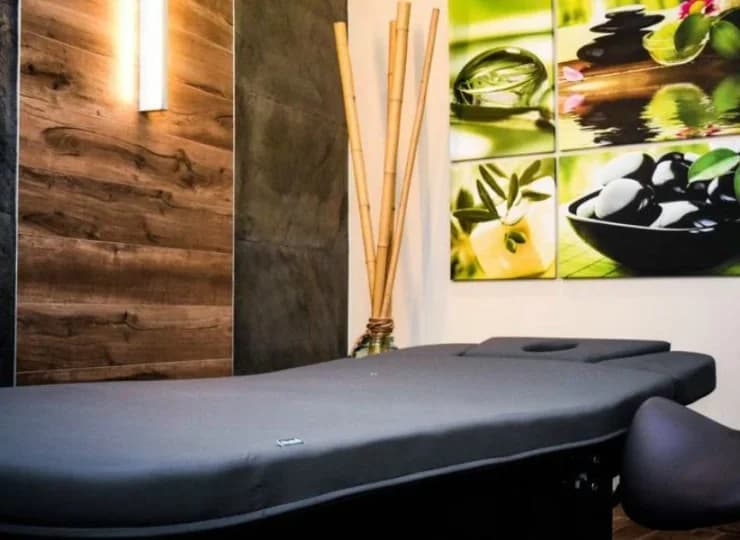 Dla osób pragnących większego relaksu przygotowano gabinet masażu