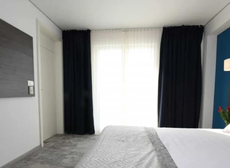 Do dyspozycji gości hotel przygotował świeżo wyremontowane pokoje