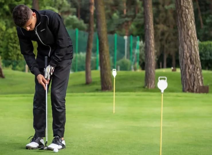 Holiday Inn to hotel pod Warszawą z własnym polem golfowym