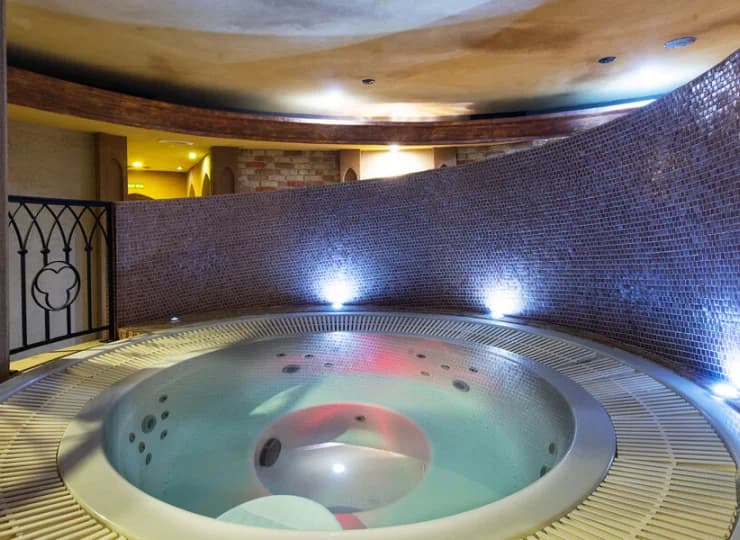 Metropol Wellness Hotel **** oferuje wewnętrzną strefę relaksu