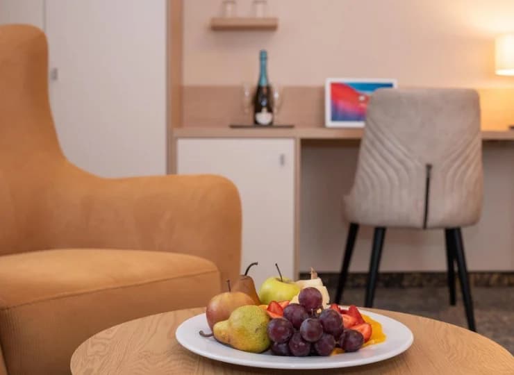 W salonie apartamentu może spać 1 osoba dorosła lub 2 dzieci