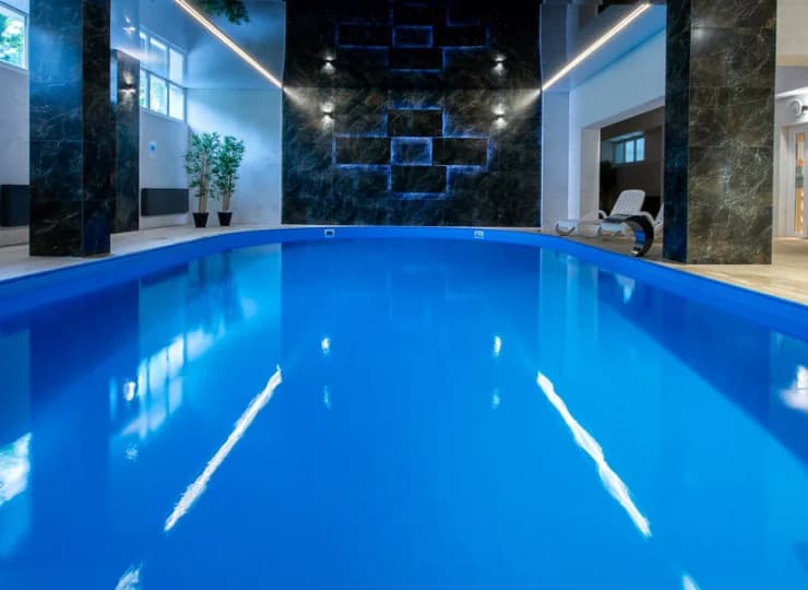 Jan to hotel z basenem w Darłówku