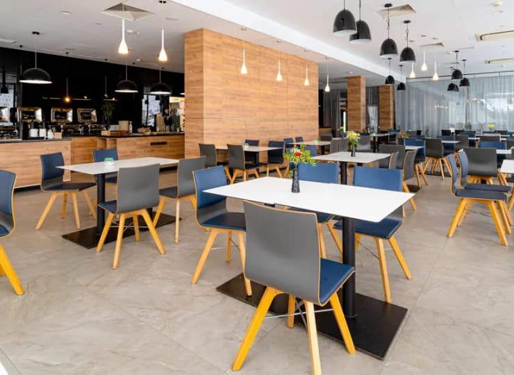 W Panoramie jest restauracja