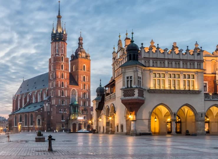 Lokalizacja jest znakomita - tylko 150 m od Rynku Głównego