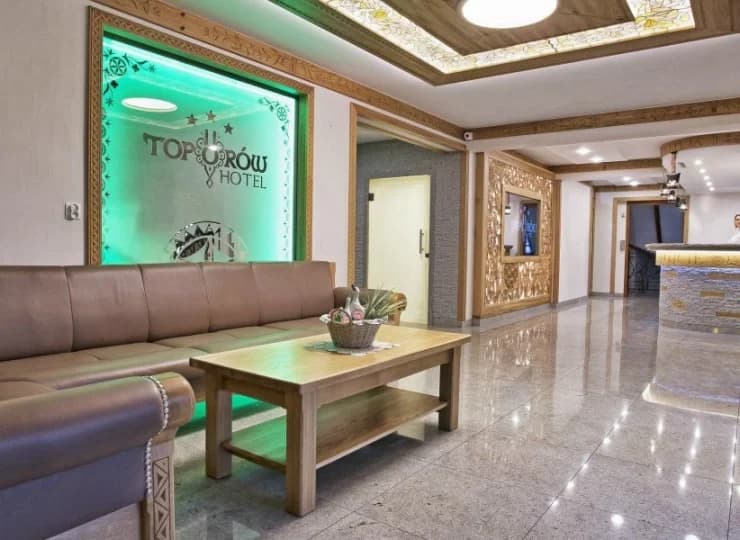 Recepcja hotelu jest czynna całą dobę