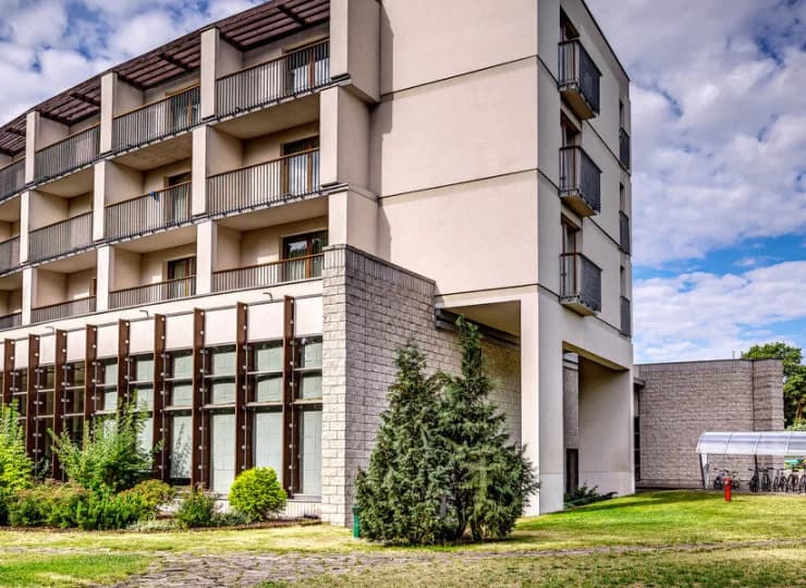 Holiday Inn Resort Warszawa Józefów ****