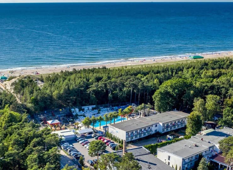 Takie warunki są też w Polsce! Ośrodek z basenem tuż przy plaży