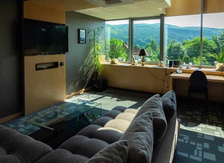 Apartament Grafitowy wyróżnia panoramiczny widok na góry
