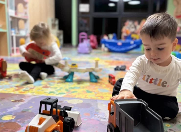 Dla maluszków do 3 roku życia jest odrębna sala zabaw