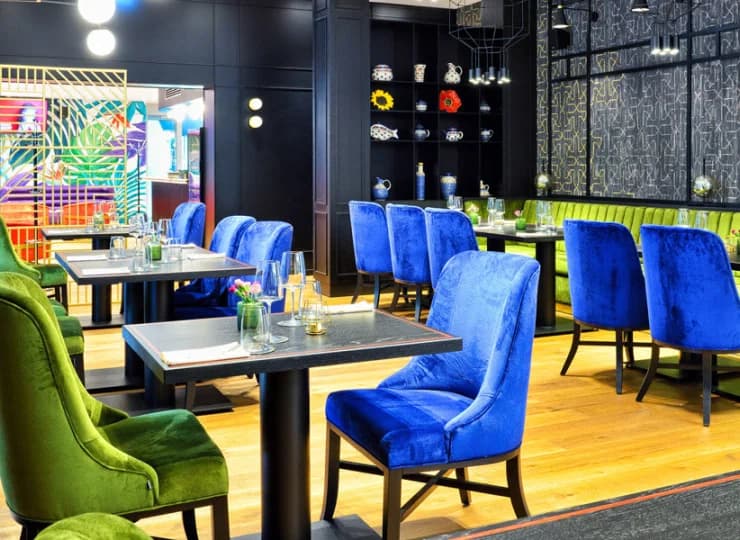W Hotelu Ferreus mieszczą się restauracja a la carte, kawiarnia oraz drink bar