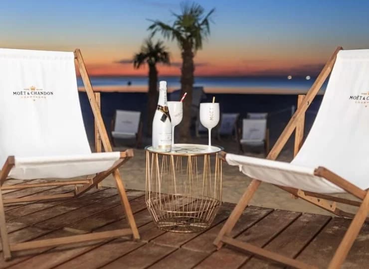 Beach bar to idealne miejsce na wieczorny relaks w lecie