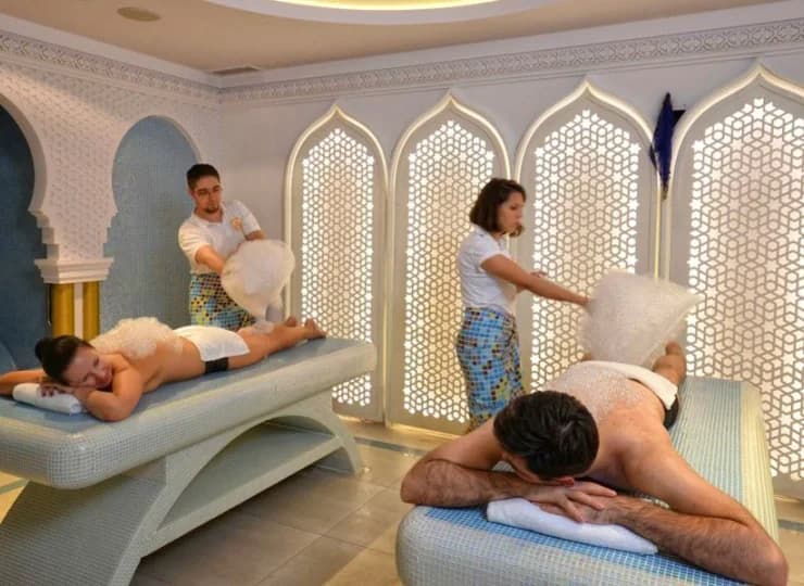 W szerokiej ofercie zabiegów SPA znalazł się m.in. masaż w pianie