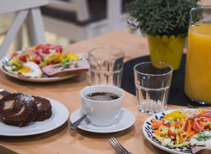 Menu jest urozmaicone - zawiera także deser i napoje
