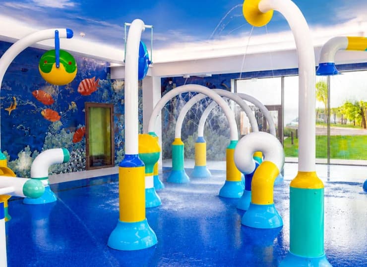Hotel posiada zupełnie nową strefę wodną dla dzieci