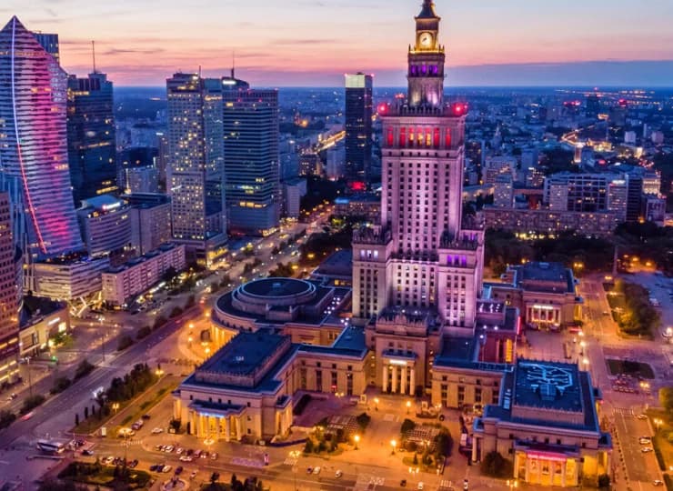 Lokalizacja obiektu stanowi świetną bazę wypadową do centrum miasta