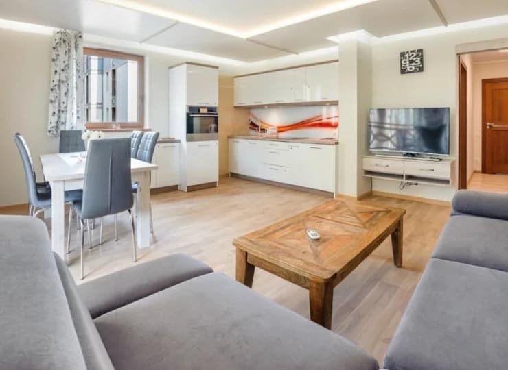 Dla Gości przygotowano komfortowe i przestronne apartamenty