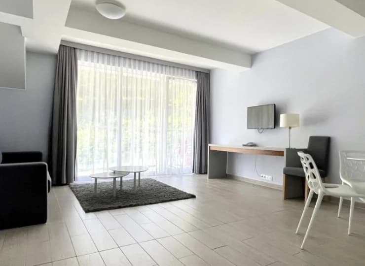 W wyposażeniu apartamentów są TV, WI-FI oraz sejf