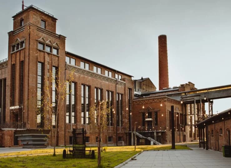 Mnóstwo atrakcji i luksus spotyka się tu z postindustrialnym klimatem