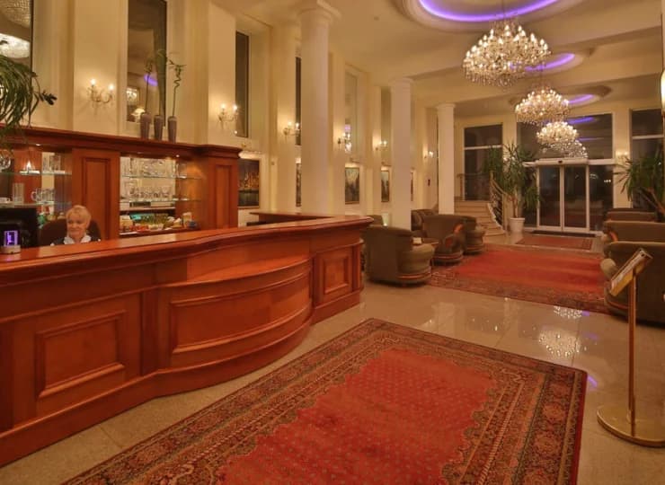 Elegancka recepcja Hotelu Polaris