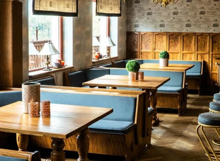 Sala Klubowa oferuje szeroki wybór napoi i alkoholi