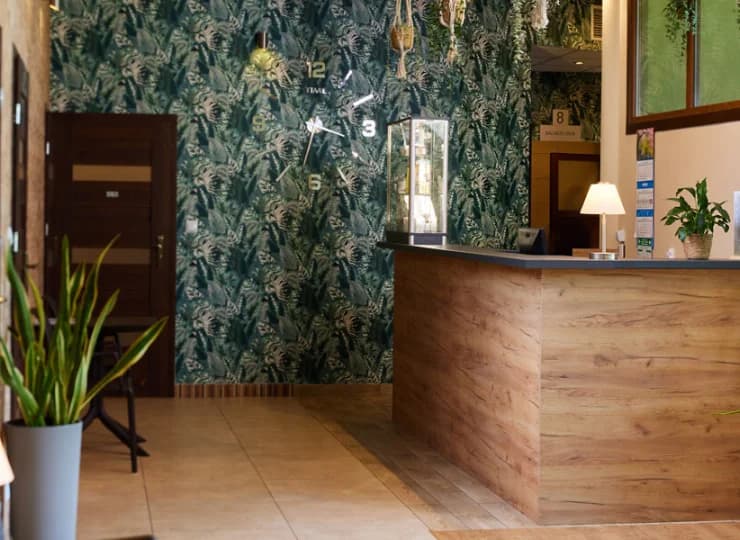 Wnętrza hotelu są eleganckie i nowoczesne