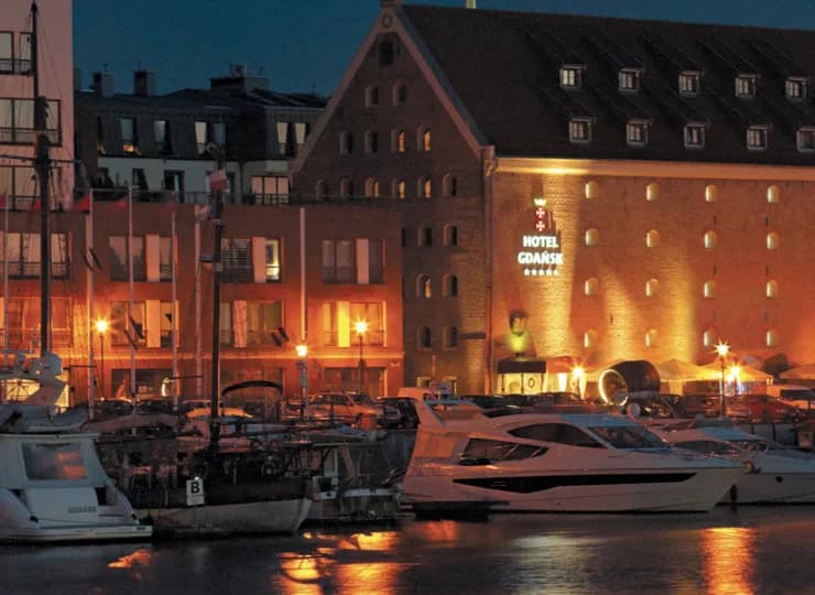 5* hotel mieści się w pięknie odrestaurowanym spichlerzu z XVII wieku