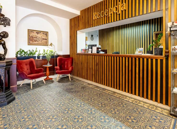 Recepcja hotelu pomoże zorganizować czas wolny gości
