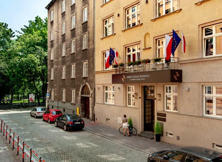 Amber Design Residence w kompleksowo odrestaurowanej kamienicy z lat 30.
